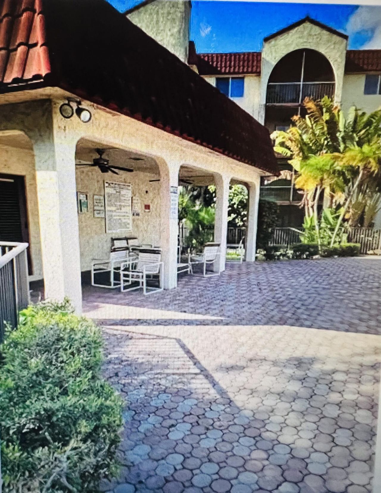 3330 Spanish Moss Terrace, Unit 406, Lauderhill, FL 33319 Photo