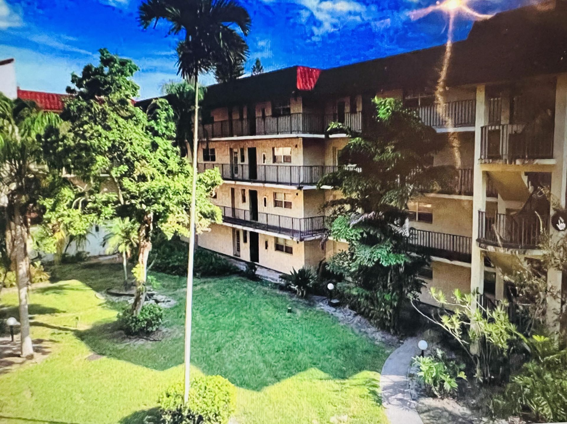 3330 Spanish Moss Terrace, Unit 406, Lauderhill, FL 33319 Photo