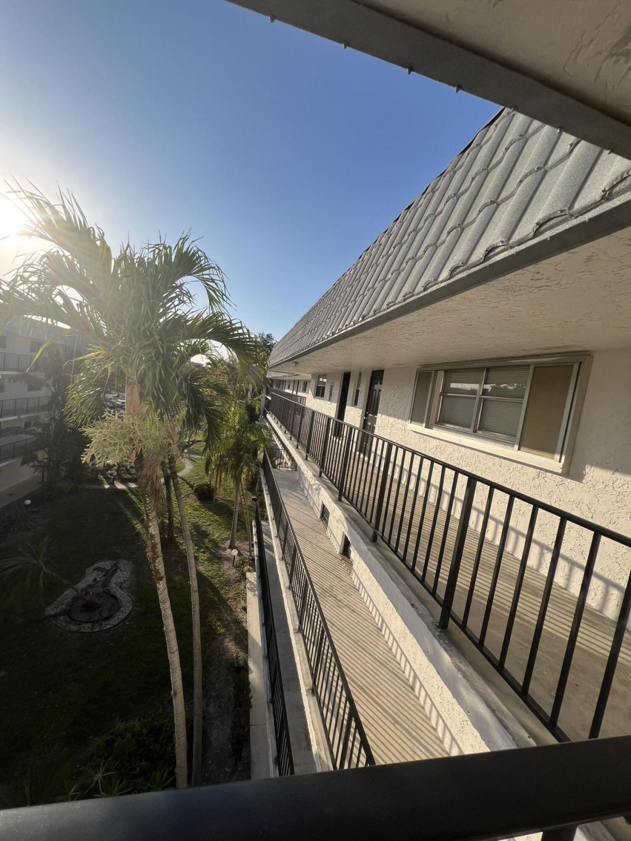 3330 Spanish Moss Terrace, Unit 406, Lauderhill, FL 33319 Photo