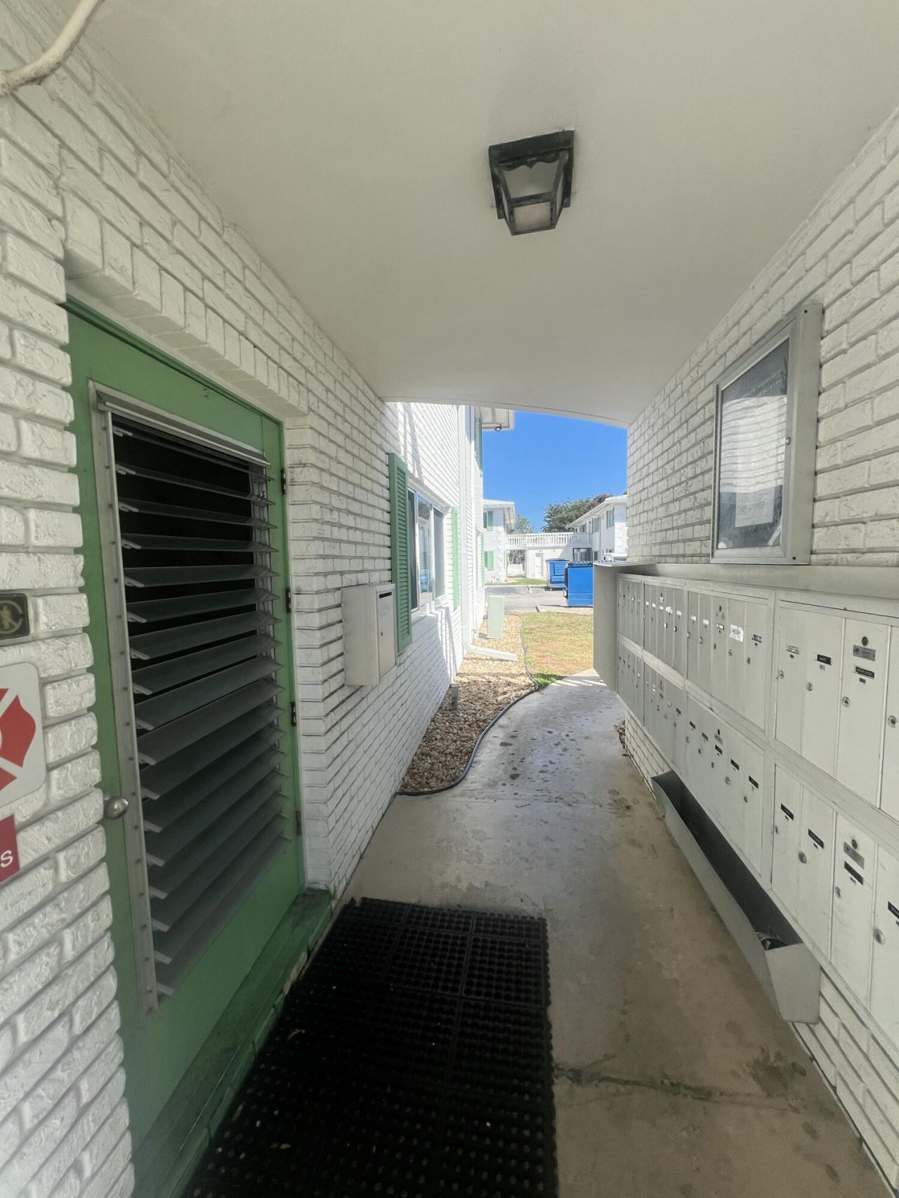 1821 NE 62nd St, Unit 424, Fort Lauderdale, FL 33308 Photo