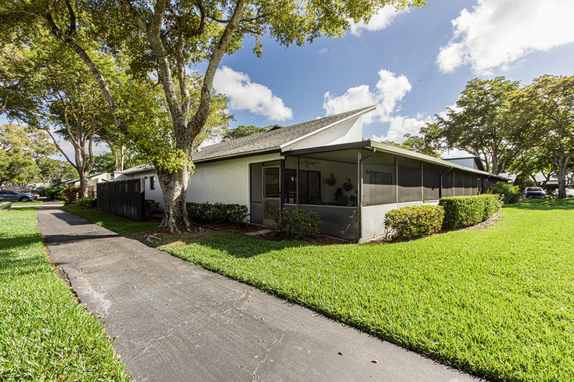 16036 Fairway Lane, Unit 27, Weston, FL 33326 Photo