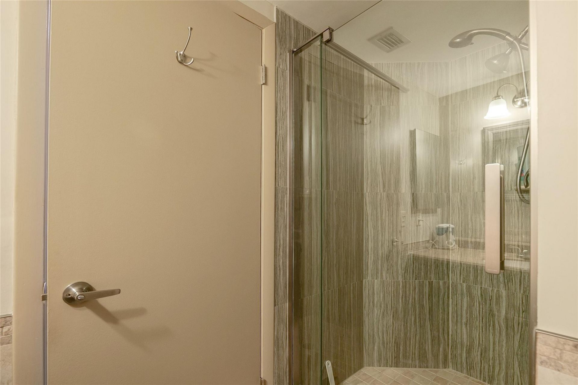 7100 Radice Court, Unit 808, Lauderhill, FL 33319 Photo