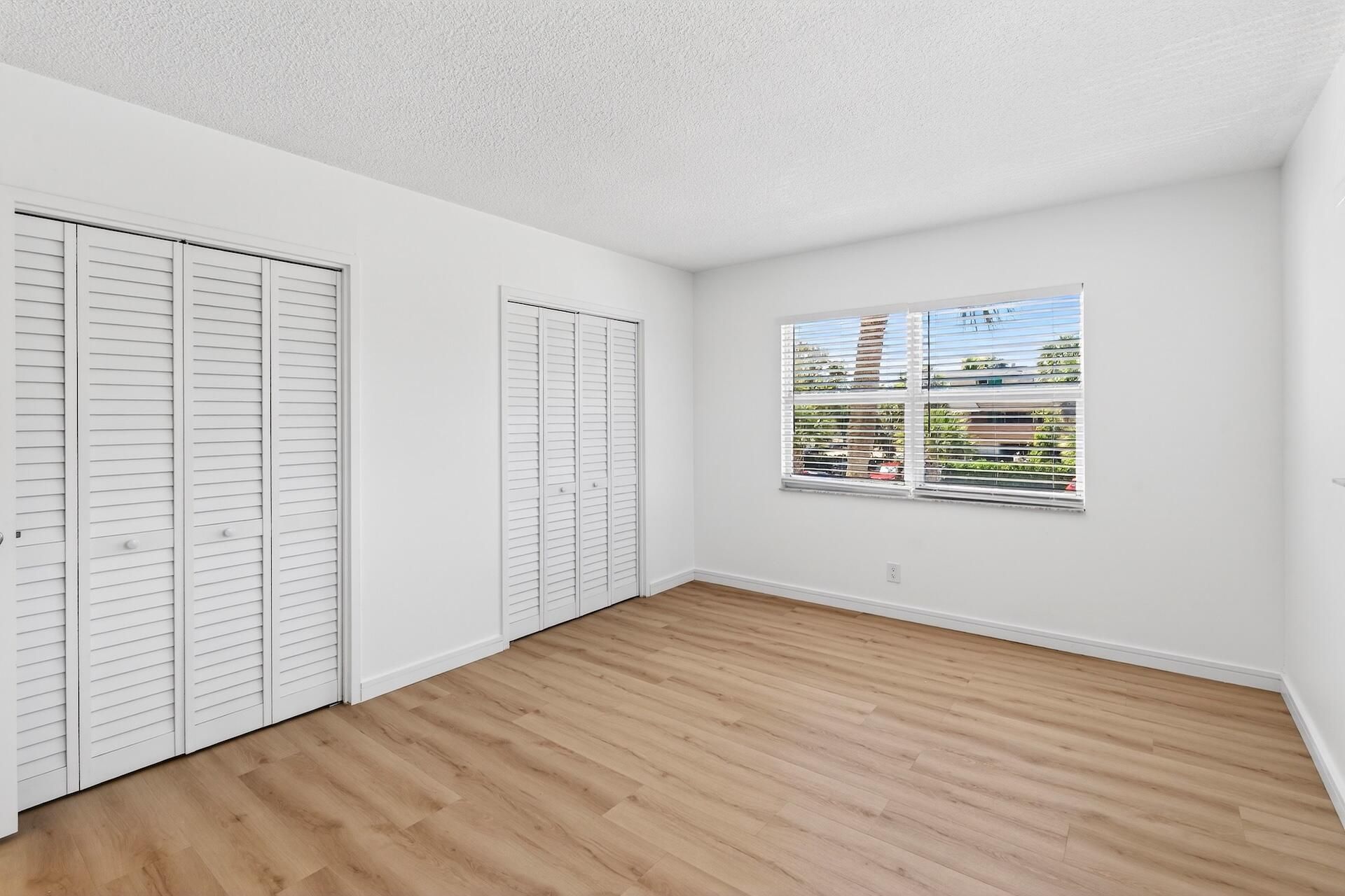 2555 NE 11th Street Street Ne, Unit 202, Fort Lauderdale, FL 33304 Photo