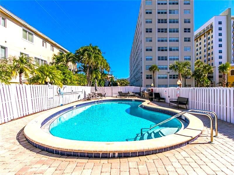 2555 NE 11th Street Street Ne, Unit 202, Fort Lauderdale, FL 33304 Photo