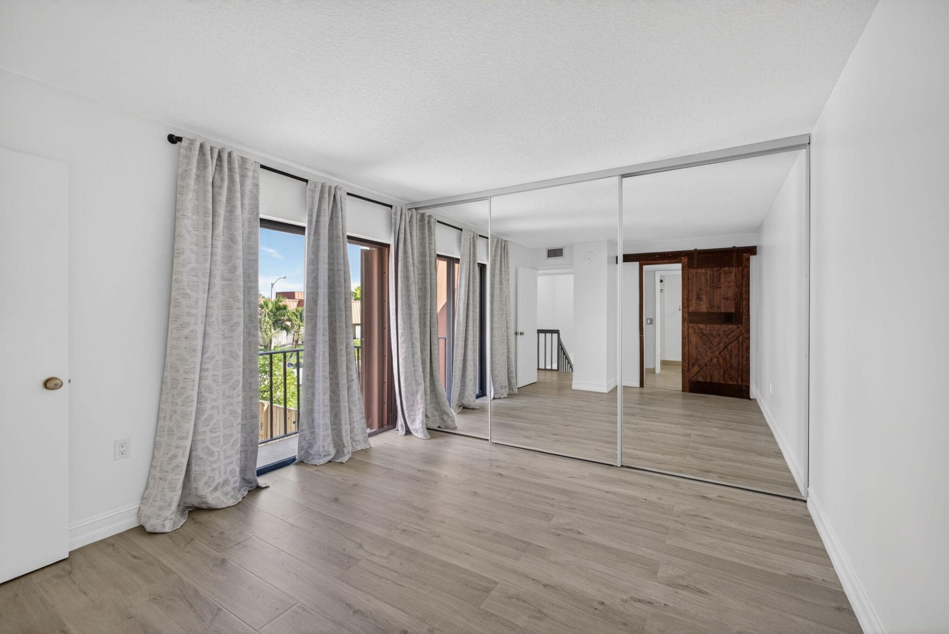 3332 N Meridian Way Way N, Unit B, Palm Beach Gardens, FL 33410 Photo