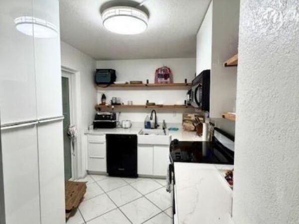 1169 Hillsboro Mile, Unit 119, Hillsboro Beach, FL 33062