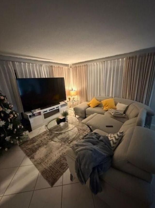 1169 Hillsboro Mile, Unit 119, Hillsboro Beach, FL 33062 Photo