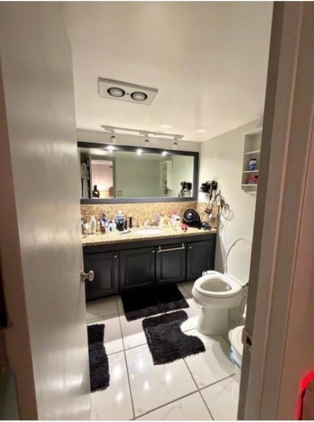 1169 Hillsboro Mile, Unit 119, Hillsboro Beach, FL 33062 Photo