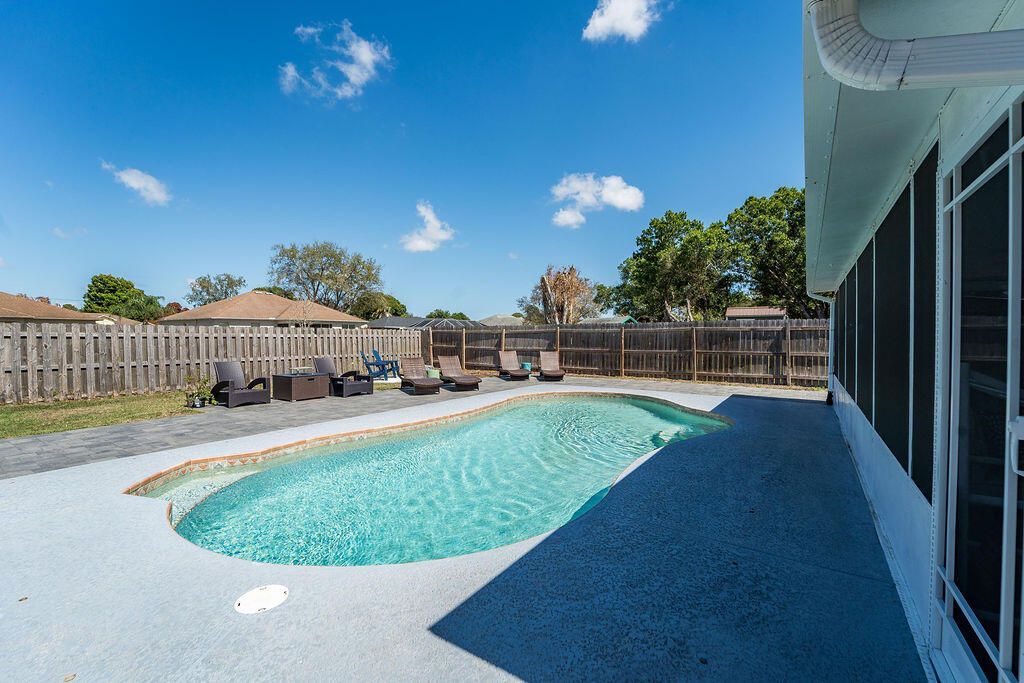 1353 SW Gastador Avenue, Port Saint Lucie, FL 34953 Photo