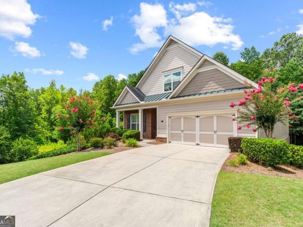 324 Shade Tree Circle, Woodstock, GA 30188