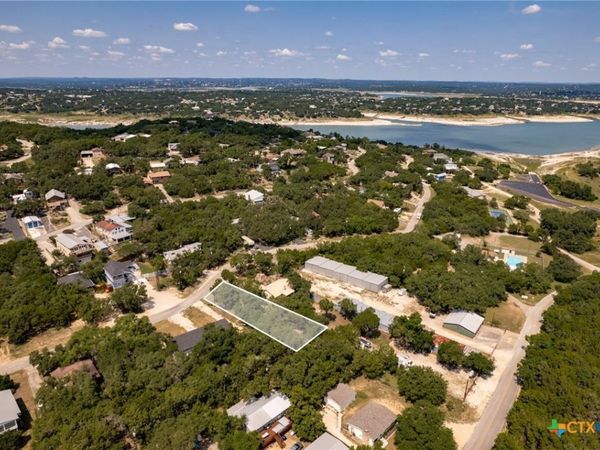 1381 Hillcrest Forest , Canyon Lake, TX 78133