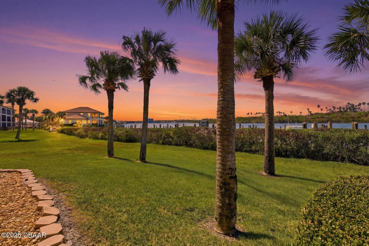 460 Bouchelle Drive, Unit 101, New Smyrna Beach, FL 32169 Photo