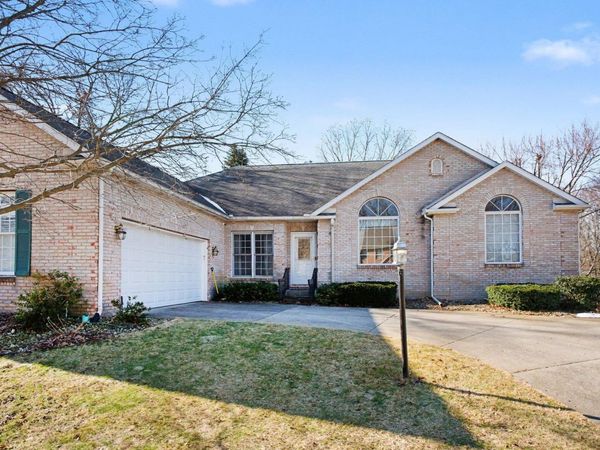 17558 Fox Valley Court, Granger, IN 46530