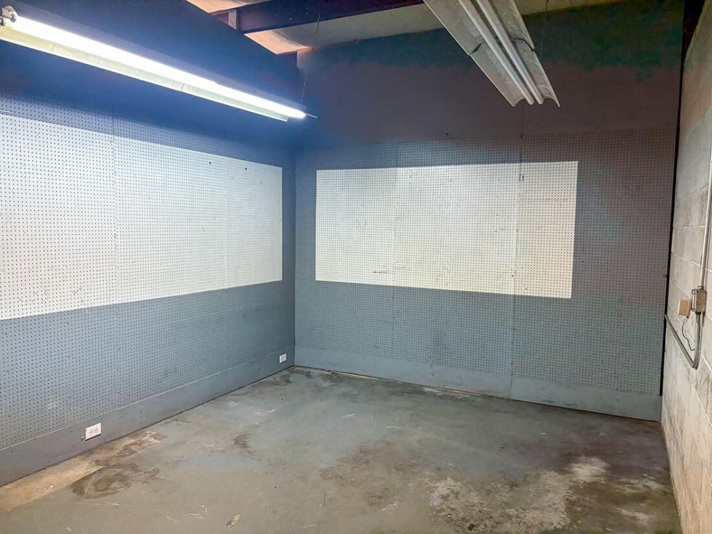 4606 Rivers Avenue Photo 11