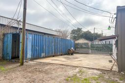 4606 Rivers Avenue photo 4