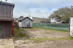 4606 Rivers Avenue photo 4