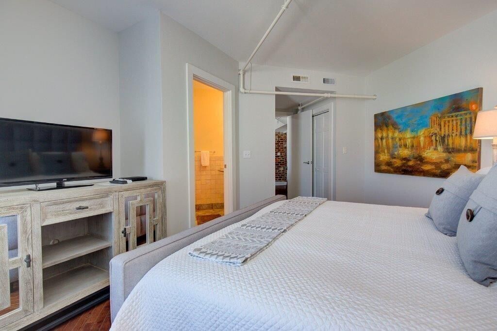 235 Meeting Street  Photo 34