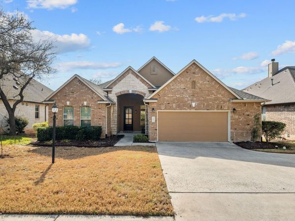 205 Bellagio DR, Lakeway, TX 78734