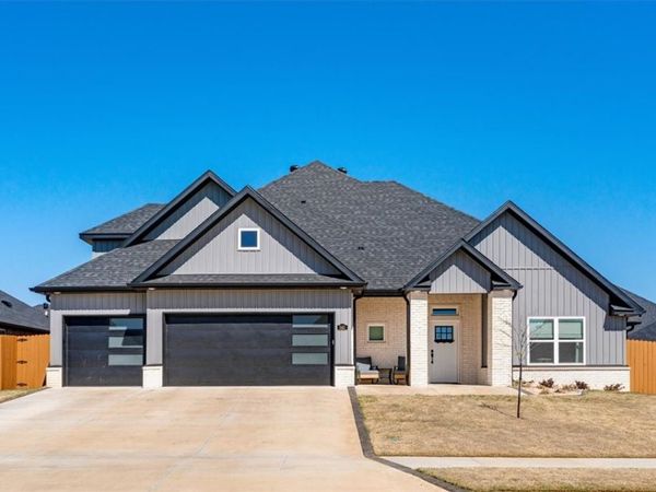 540 Bronco Street, Centerton, AR 72719