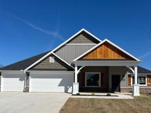 651 Blunt Avenue , Prairie Grove, AR 72753