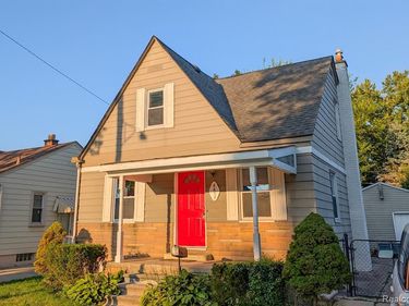 6652 Rockdale Street, Dearborn Heights, MI 48127