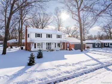 534 Westover Pass, Grand Blanc, MI 48439