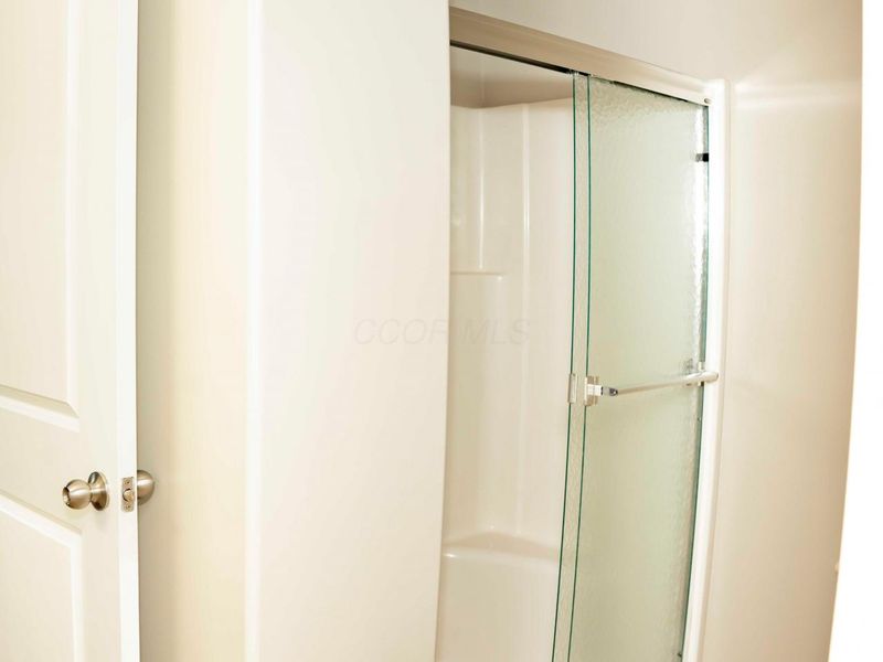 112 Purple Leaf Lane, Lewis Center, OH 43035 Photo 5