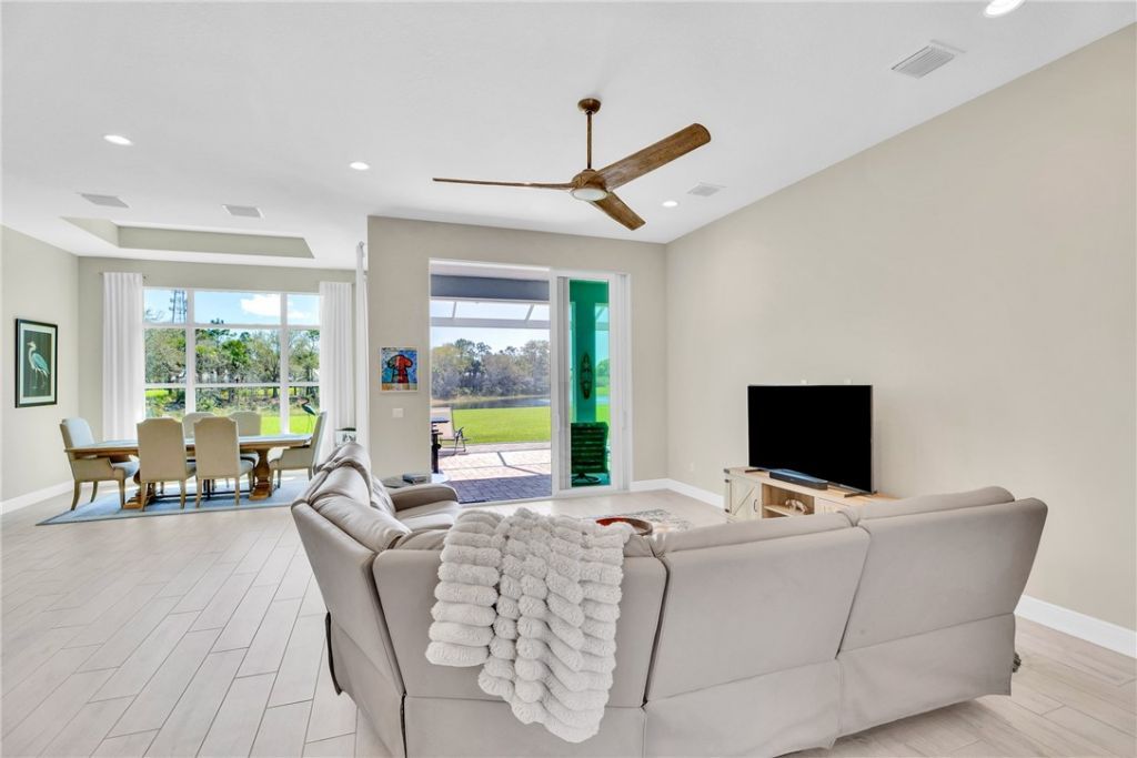 105 Night Hawk Way, Sebastian, FL 32958 Photo