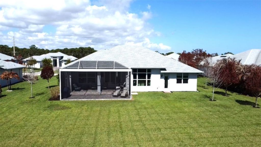 105 Night Hawk Way, Sebastian, FL 32958 Photo