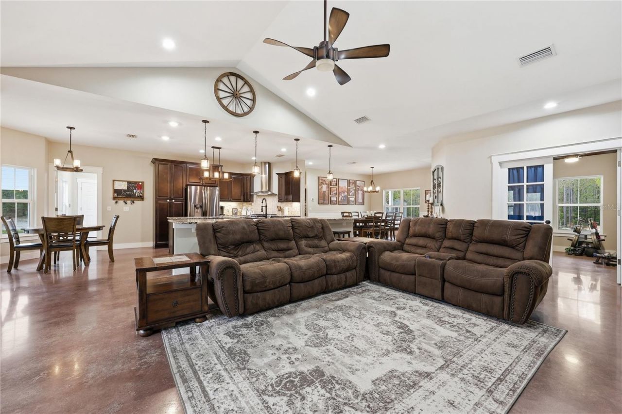 357 SW Conestoga Way, Fort White, FL 32038 Photo