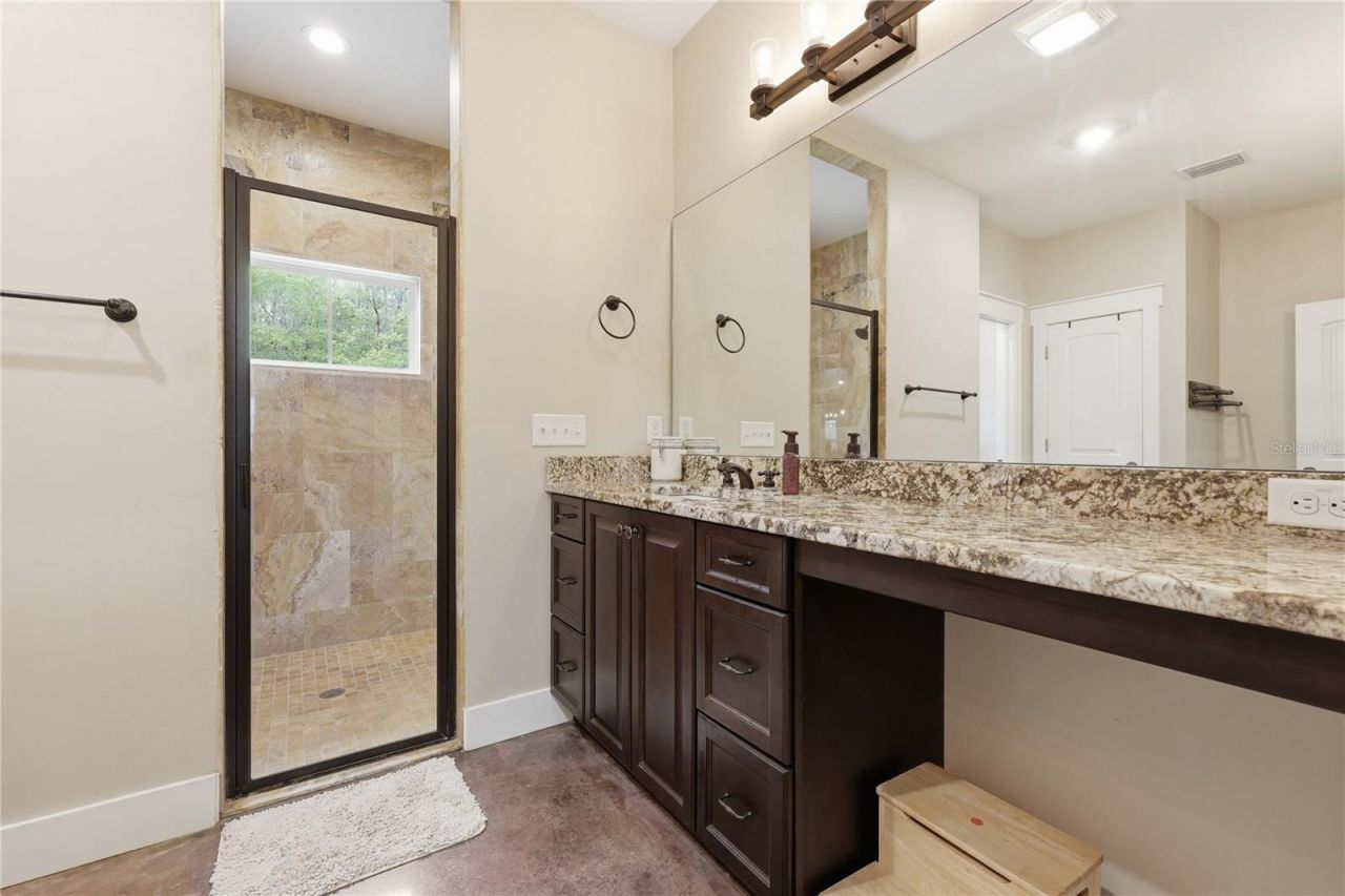 357 SW Conestoga Way, Fort White, FL 32038 Photo