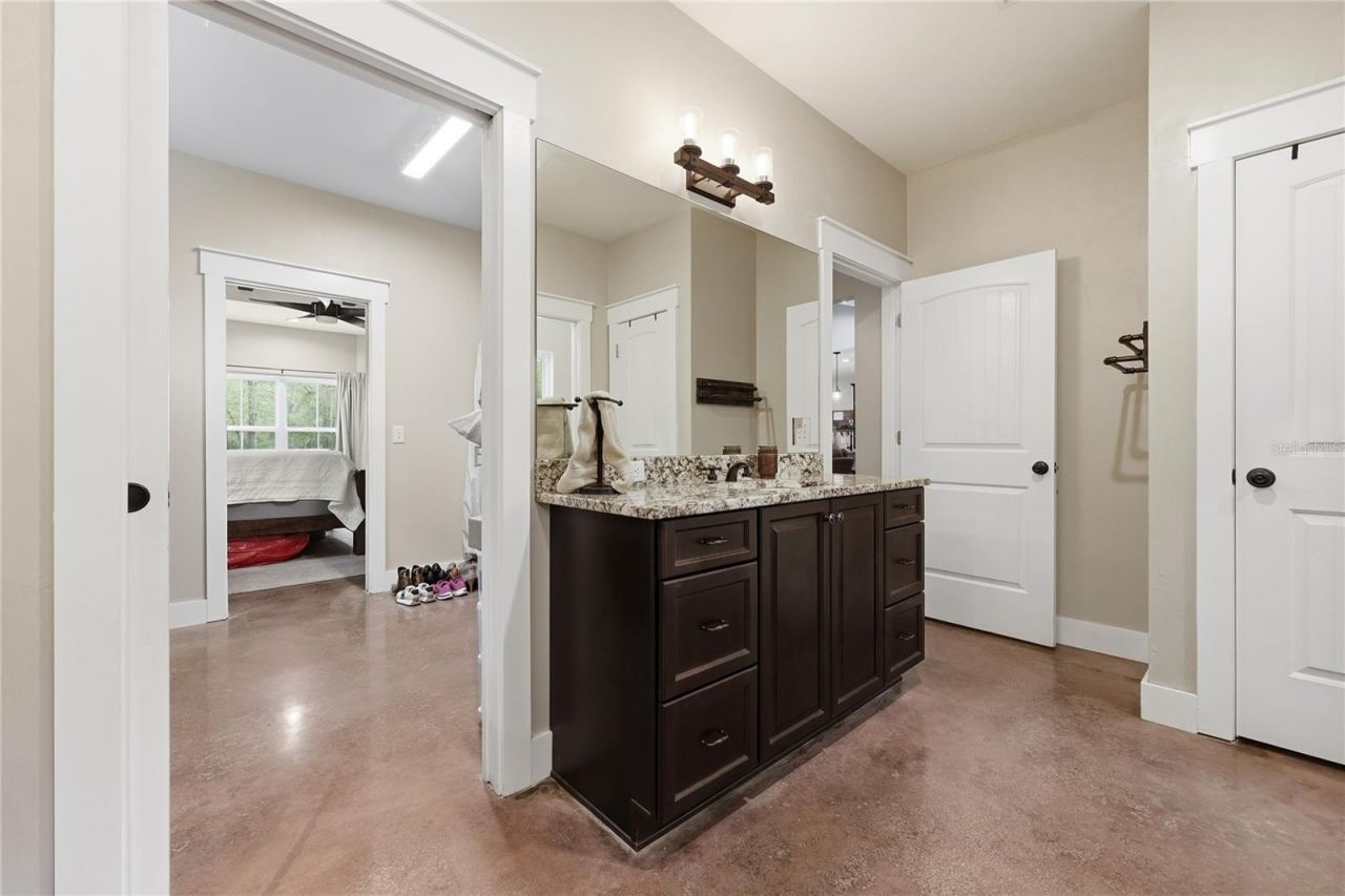 357 SW Conestoga Way, Fort White, FL 32038 Photo