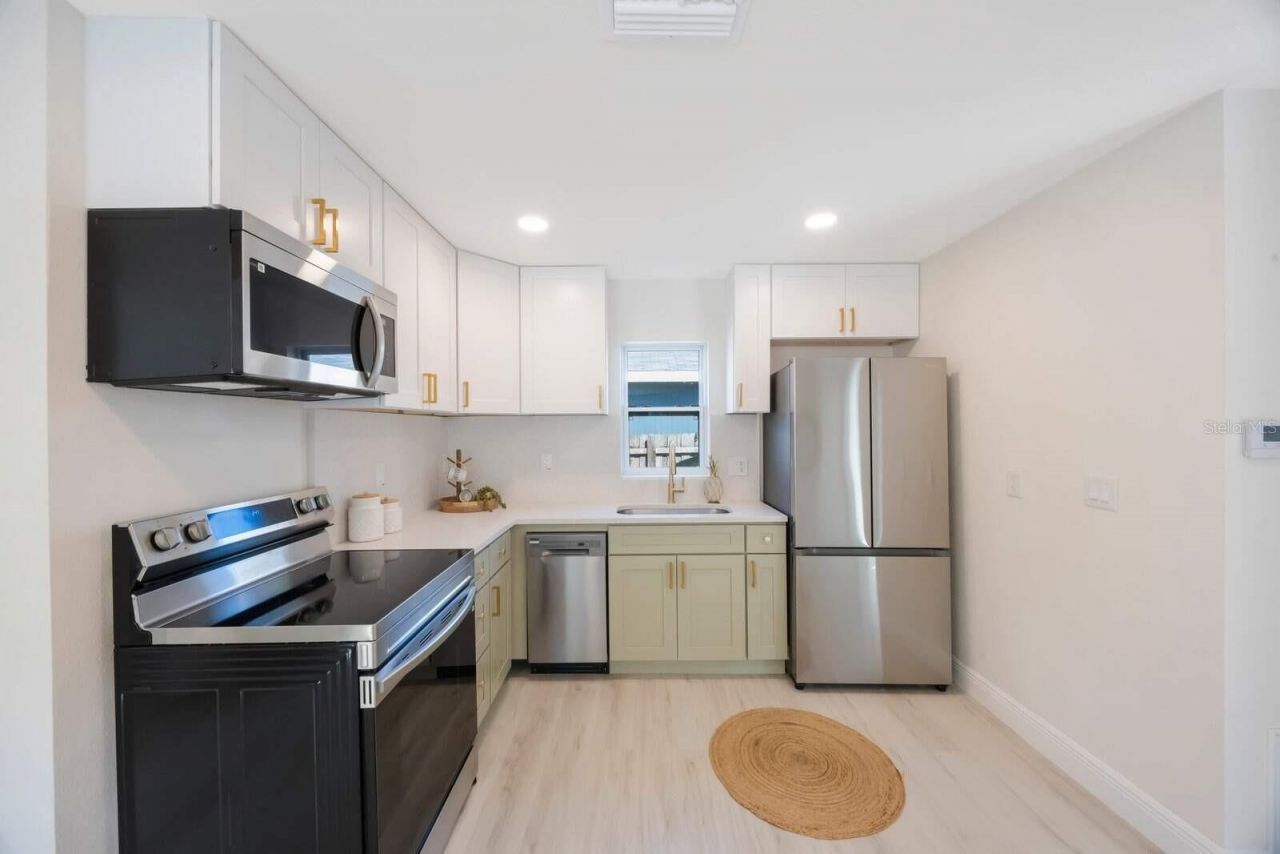 1160 36th Avenue N, Saint Petersburg, FL 33704 Photo