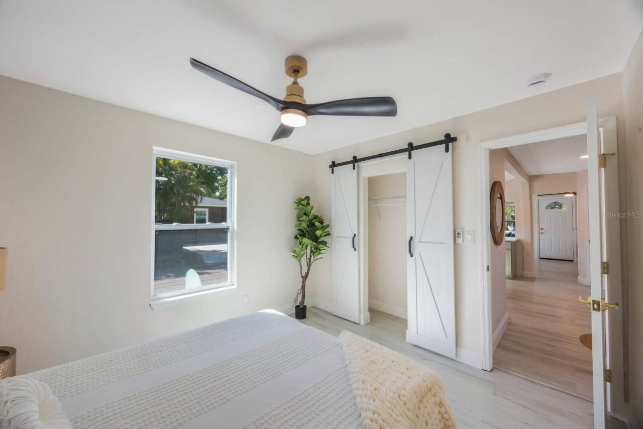 1160 36th Avenue N, Saint Petersburg, FL 33704 Photo