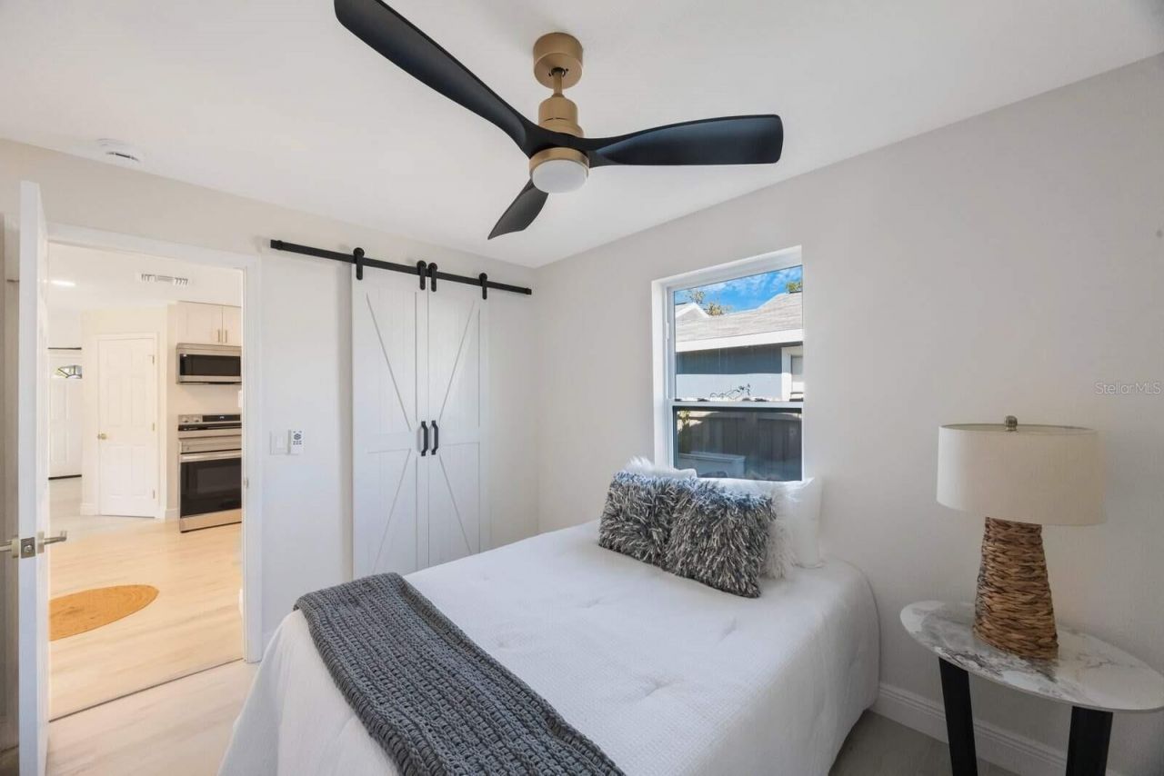 1160 36th Avenue N, Saint Petersburg, FL 33704 Photo