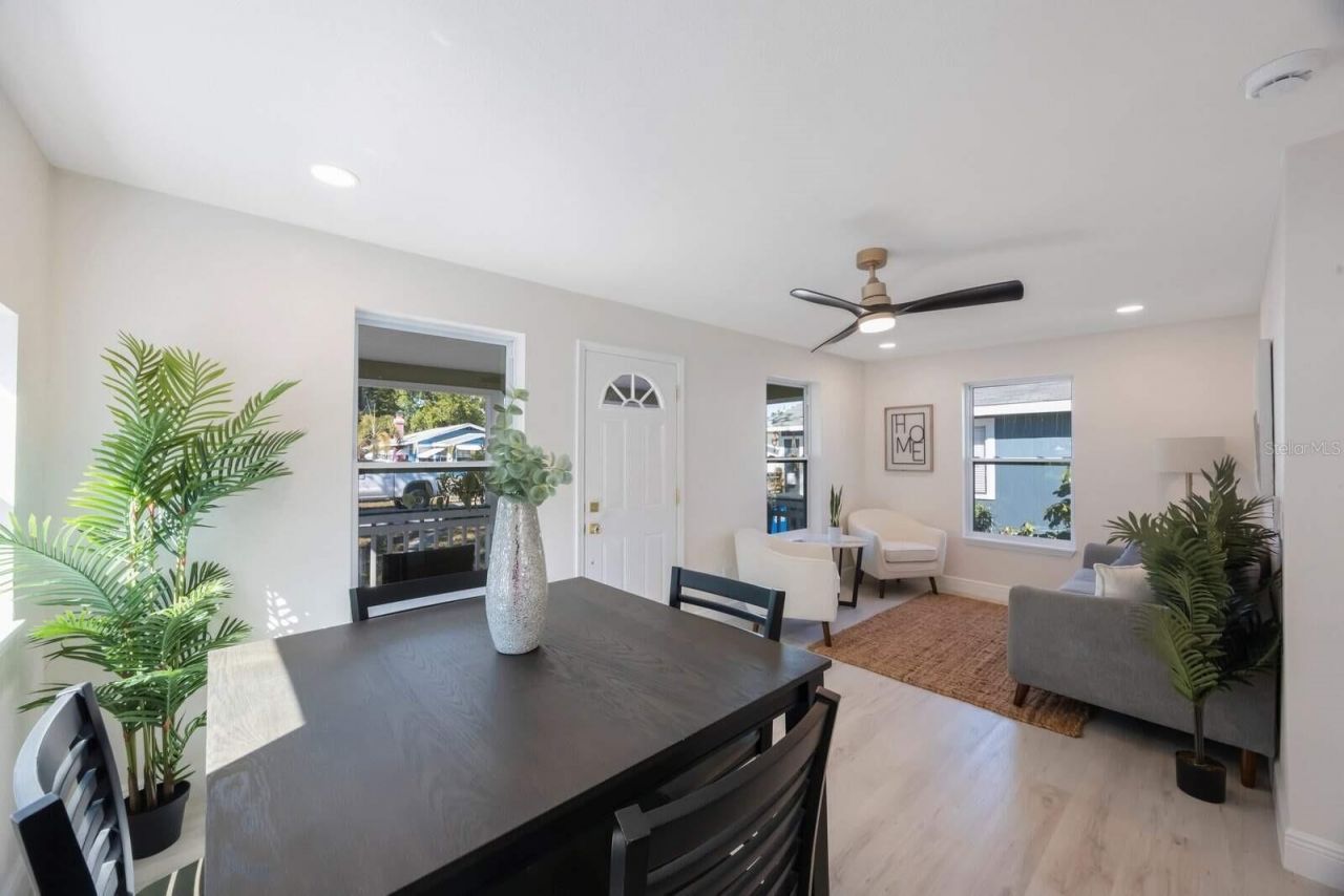 1160 36th Avenue N, Saint Petersburg, FL 33704 Photo