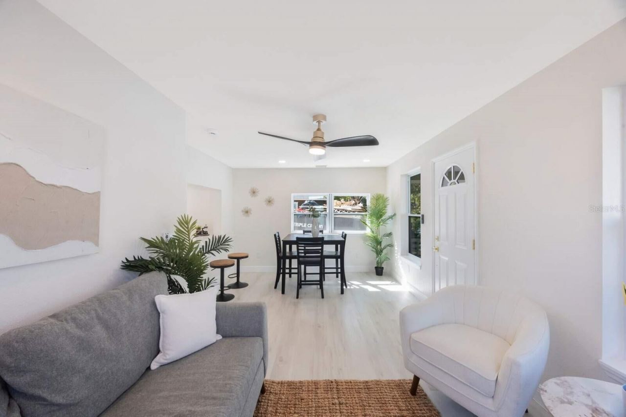 1160 36th Avenue N, Saint Petersburg, FL 33704 Photo