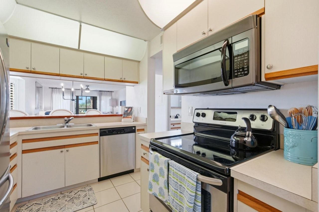 460 Bouchelle Drive , Unit 101, New Smyrna Beach, FL 32169 Photo