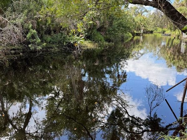 673 S MOON DRIVE , VENICE, FL 34292