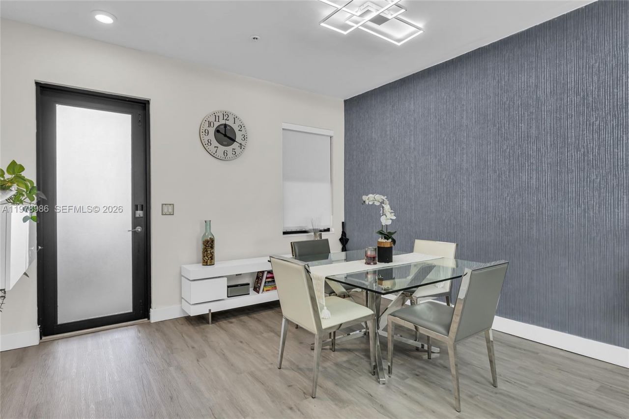 7925 NW 104th Ave , Unit 28, Doral, FL 33178 Photo