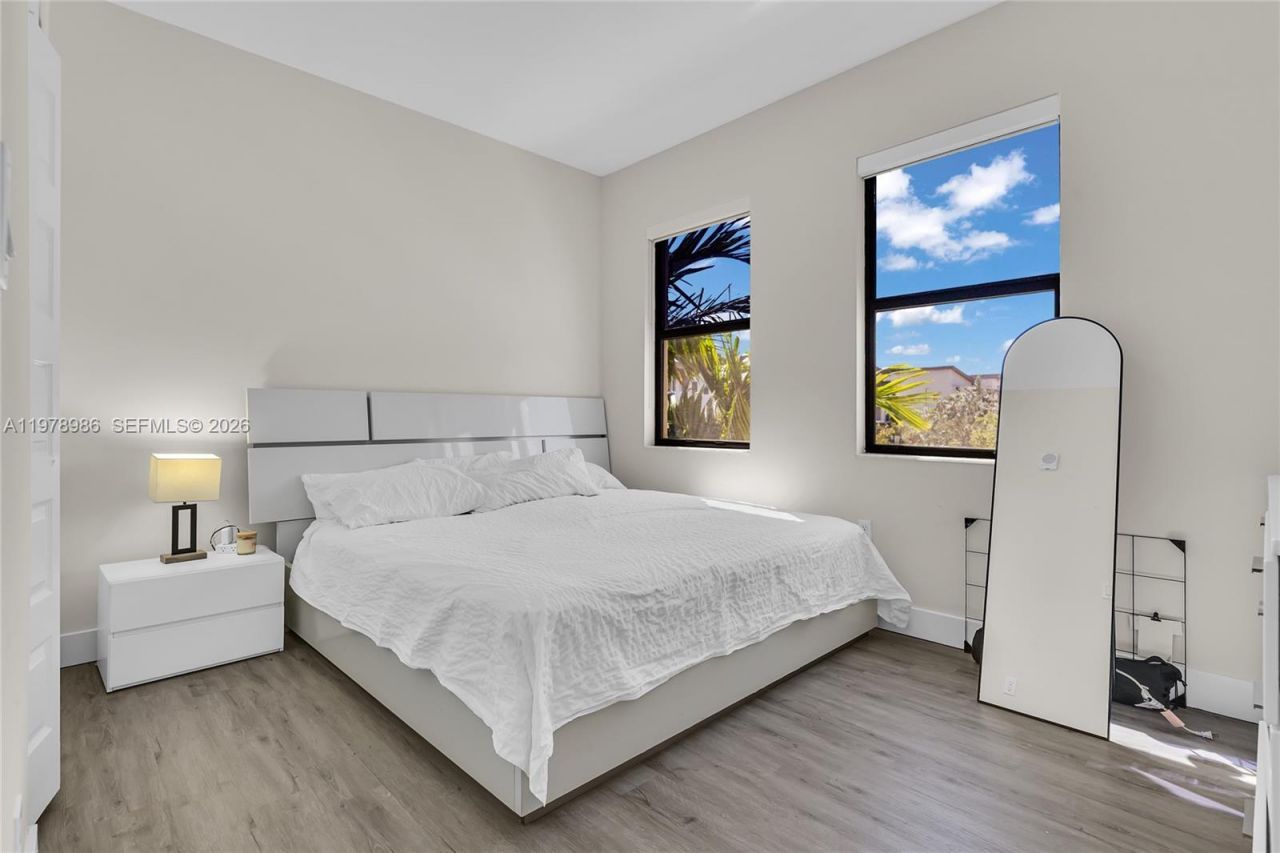 7925 NW 104th Ave , Unit 28, Doral, FL 33178 Photo