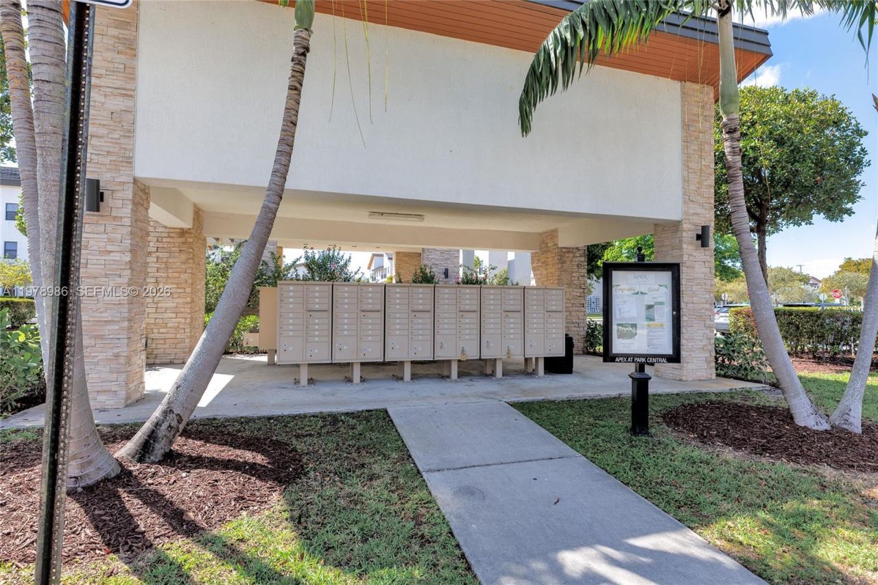 7925 NW 104th Ave , Unit 28, Doral, FL 33178 Photo