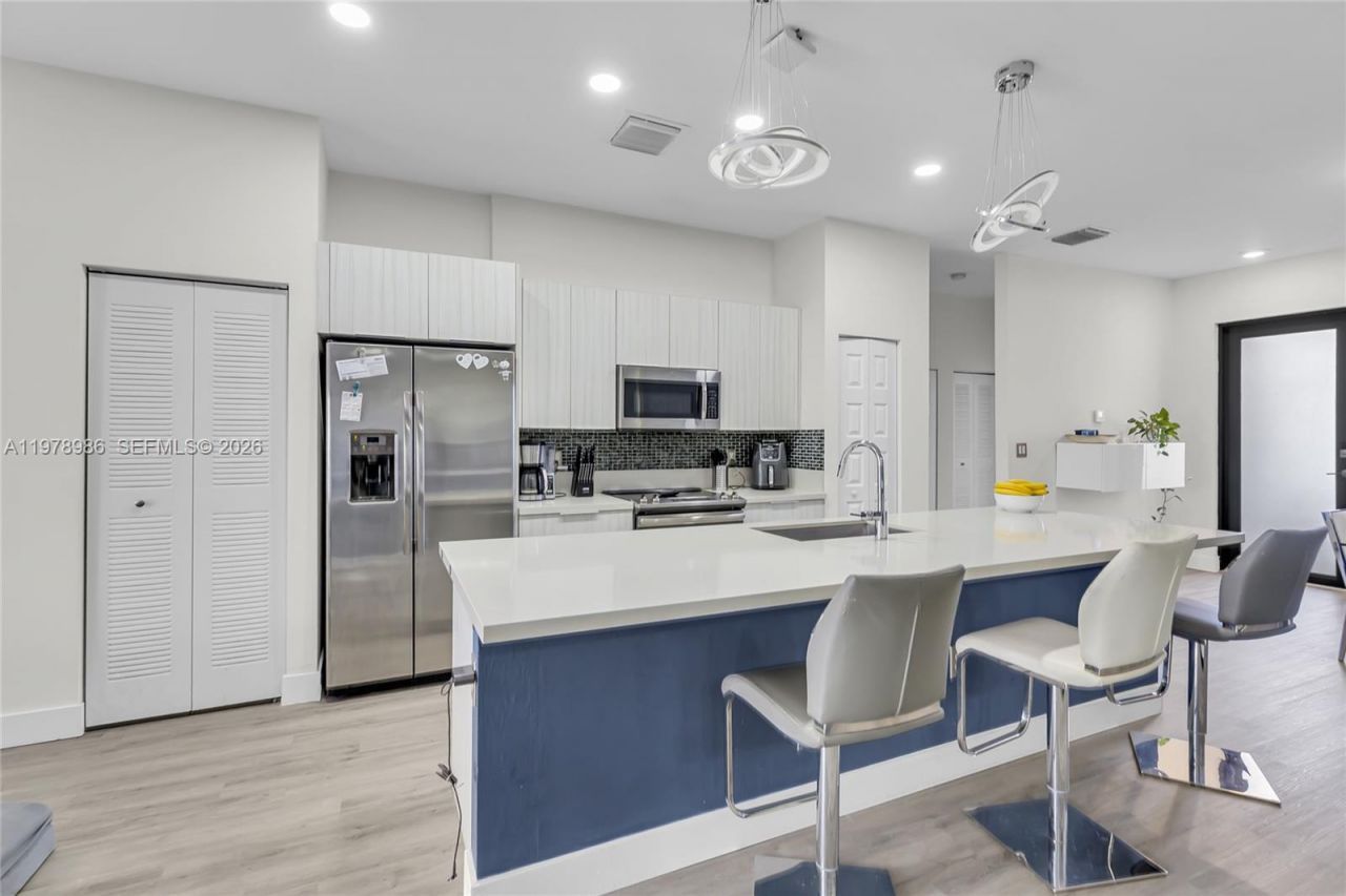 7925 NW 104th Ave , Unit 28, Doral, FL 33178 Photo