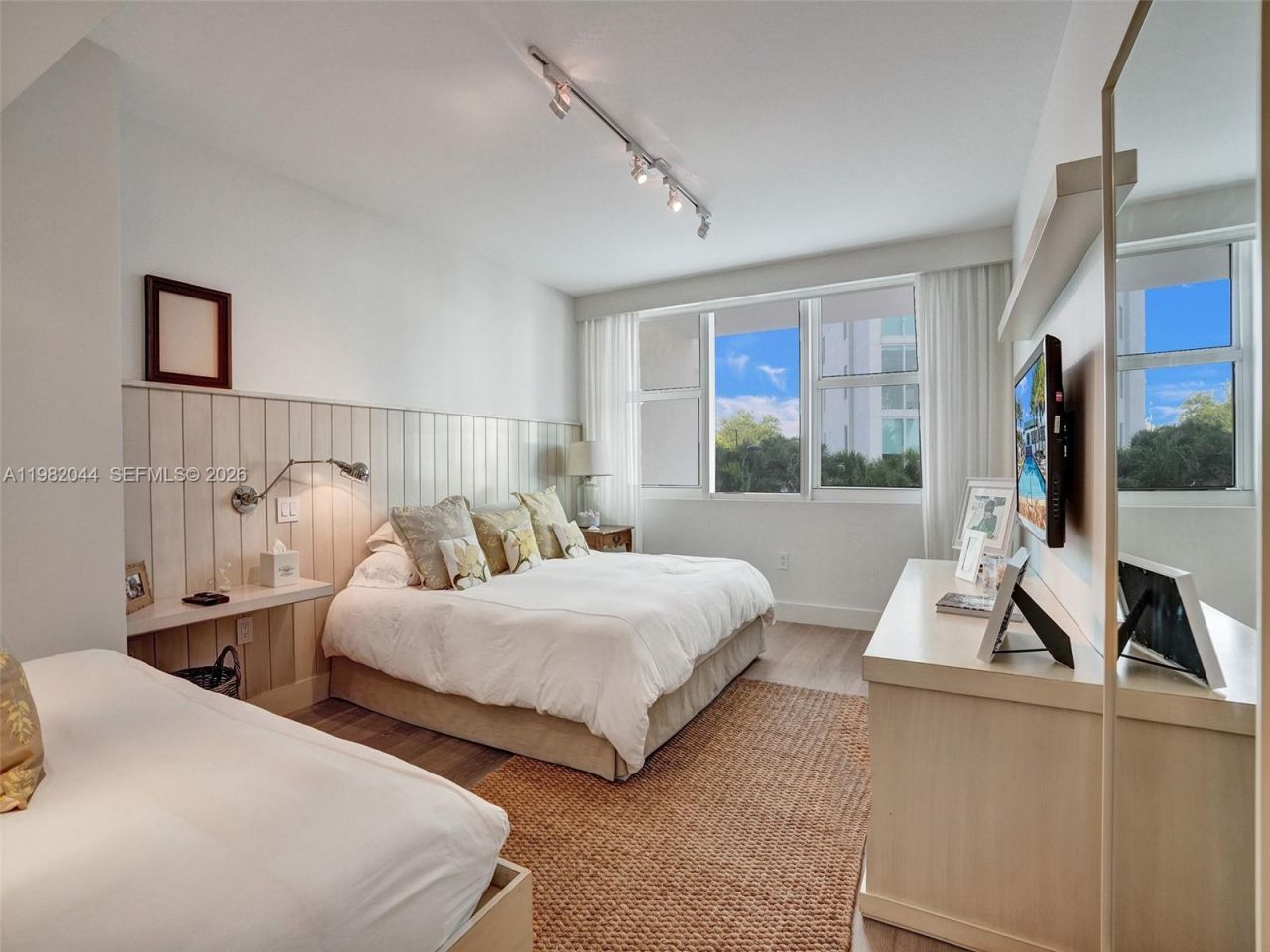 3201 NE 183rd St, Unit 301, Aventura, FL 33160 Photo