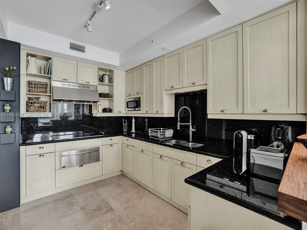 3201 NE 183rd St, Unit 301, Aventura, FL 33160 Photo