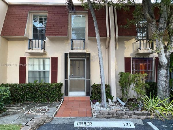 1951 Atlantic Shores Blvd , Unit 20, Hallandale Beach, FL 33009