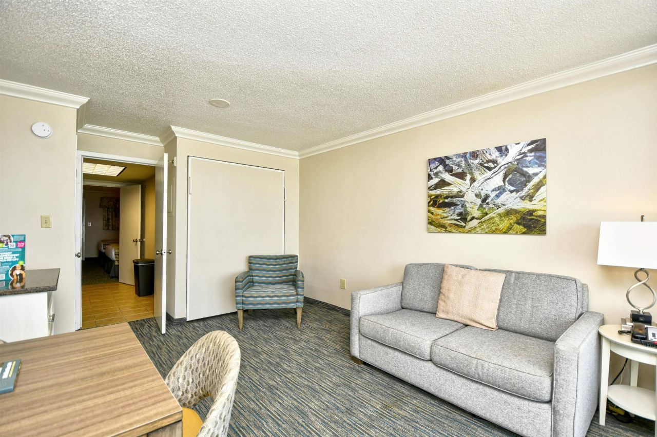 1105 S Ocean Blvd. Photo 6