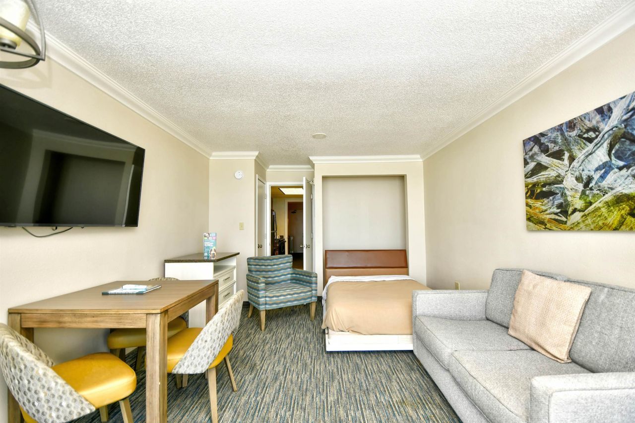 1105 S Ocean Blvd. Photo 8