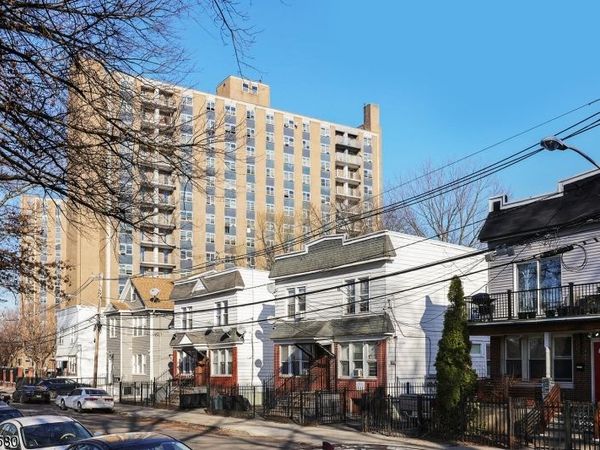 150 Dayton St, Newark, NJ 07114