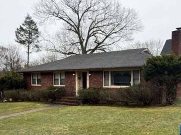 84 Squaw Brook Road, NORTH HALEDON, NJ 07508